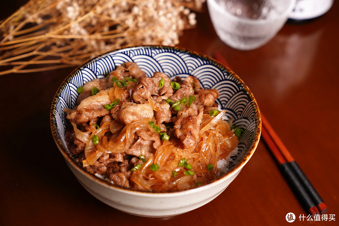 牛丼为何物？花十分钟让你0失败学会一道日本家常料理！