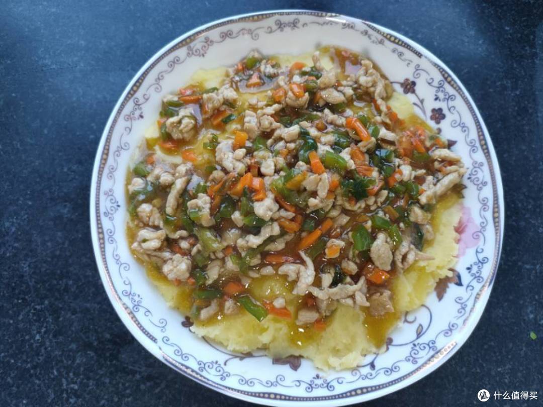 饭店里美味可口的土豆泥,在家也可以愉快的做起来