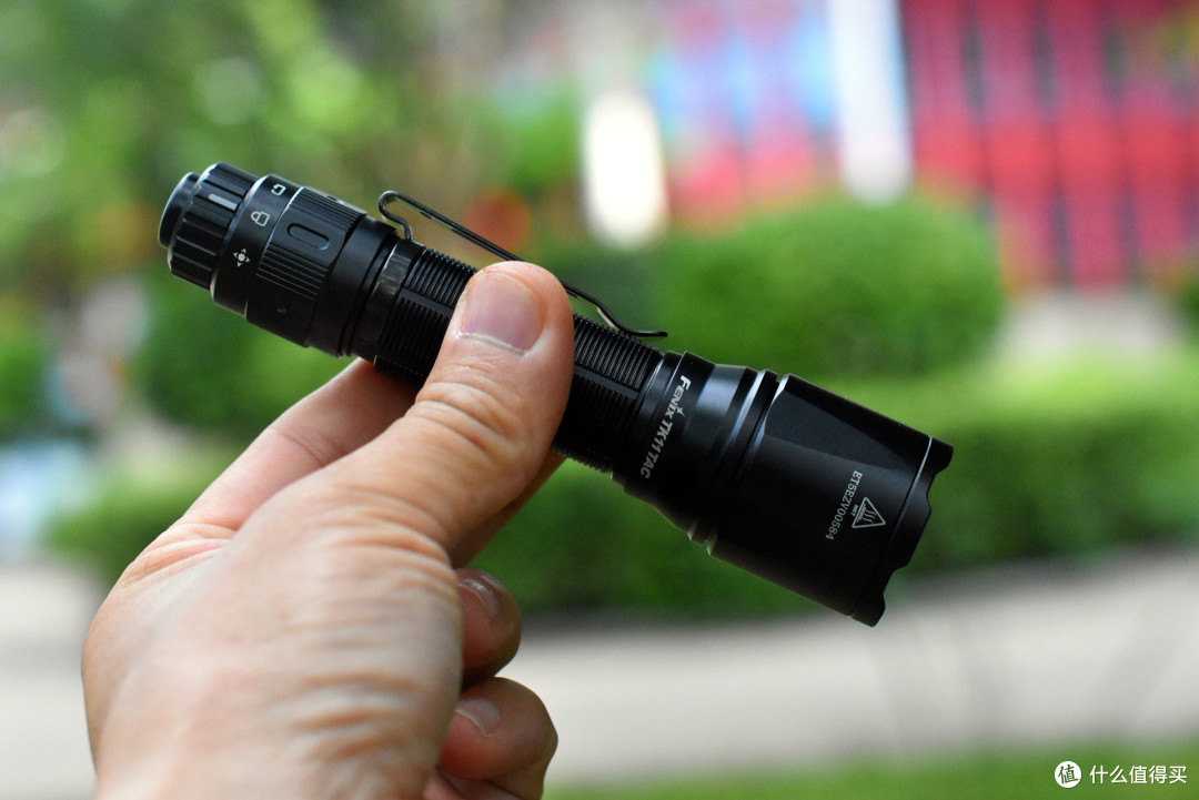 将经典传承下去--Fenix TK11 TAC手电开箱