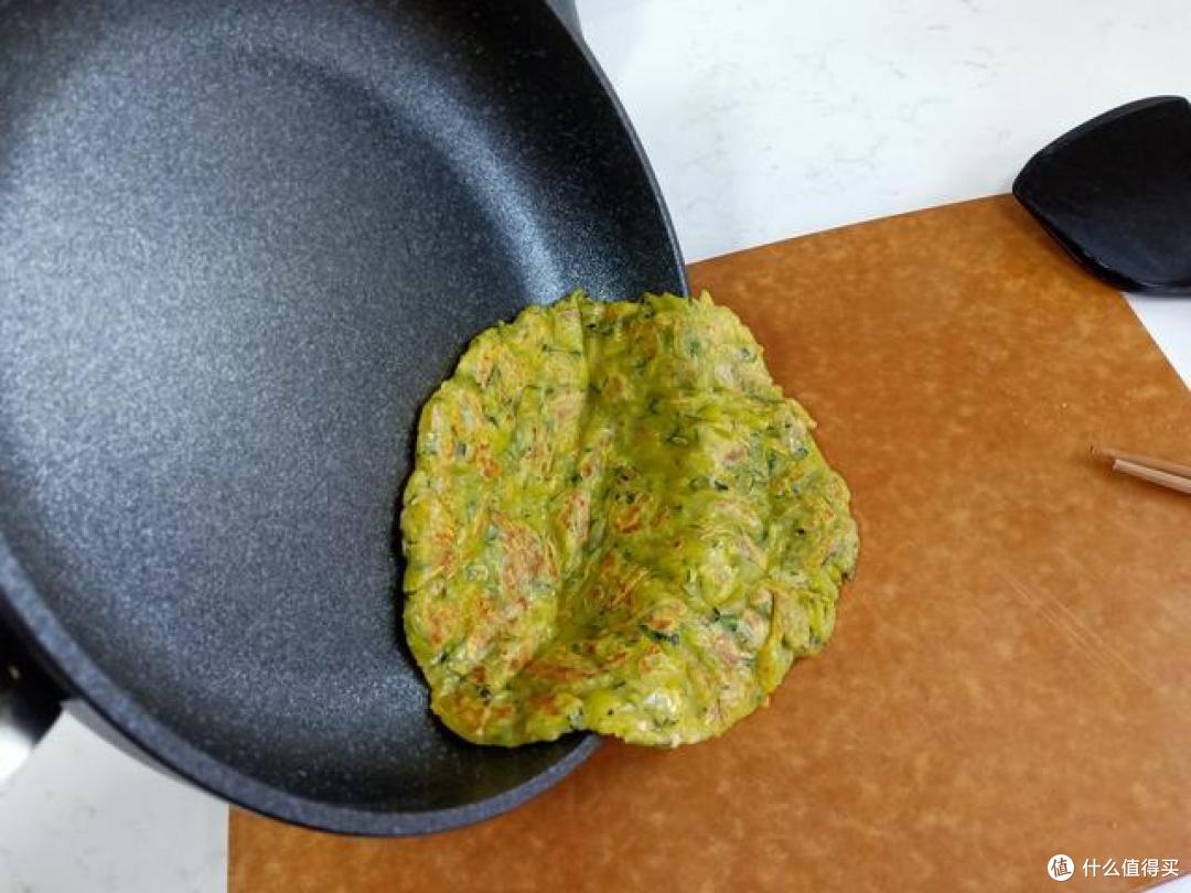 40岁女人不忘精致,“一人食”走红朋友圈:人生在世,美食二字
