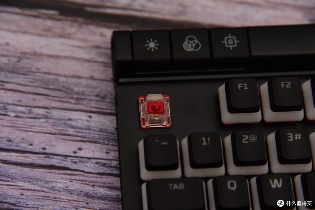 自有轴体，放飞自我—HyperX阿洛伊精英2机械键盘评测