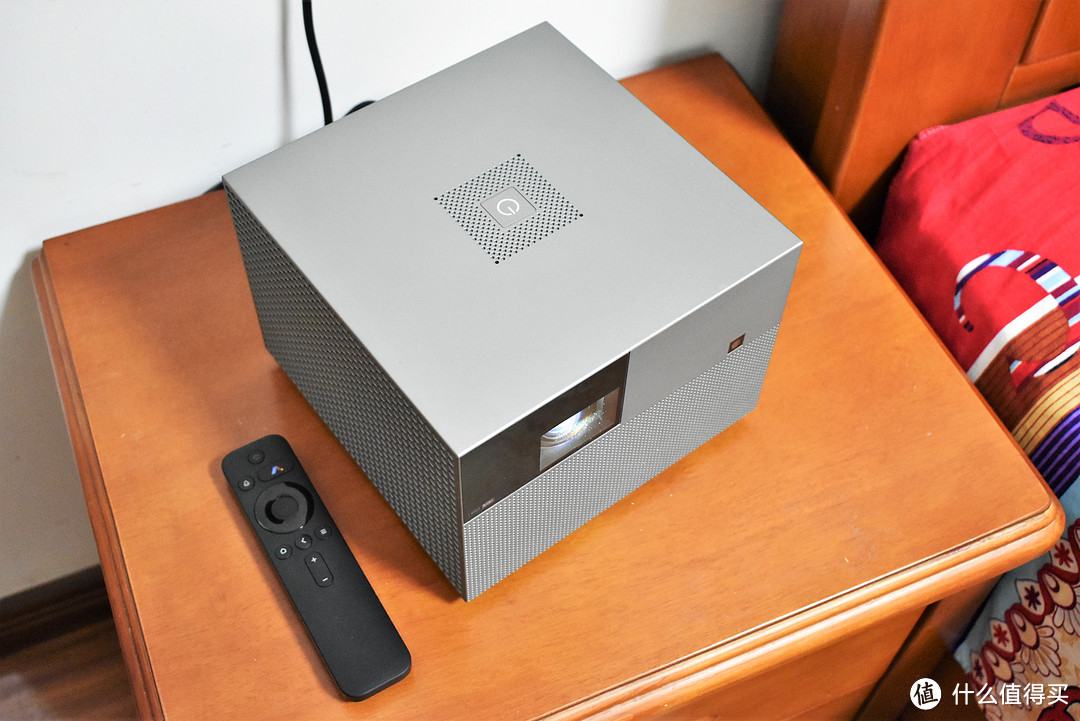 数码产品选购 篇二十五:没有布线烦恼,轻松打造高清家庭影院:峰米投影