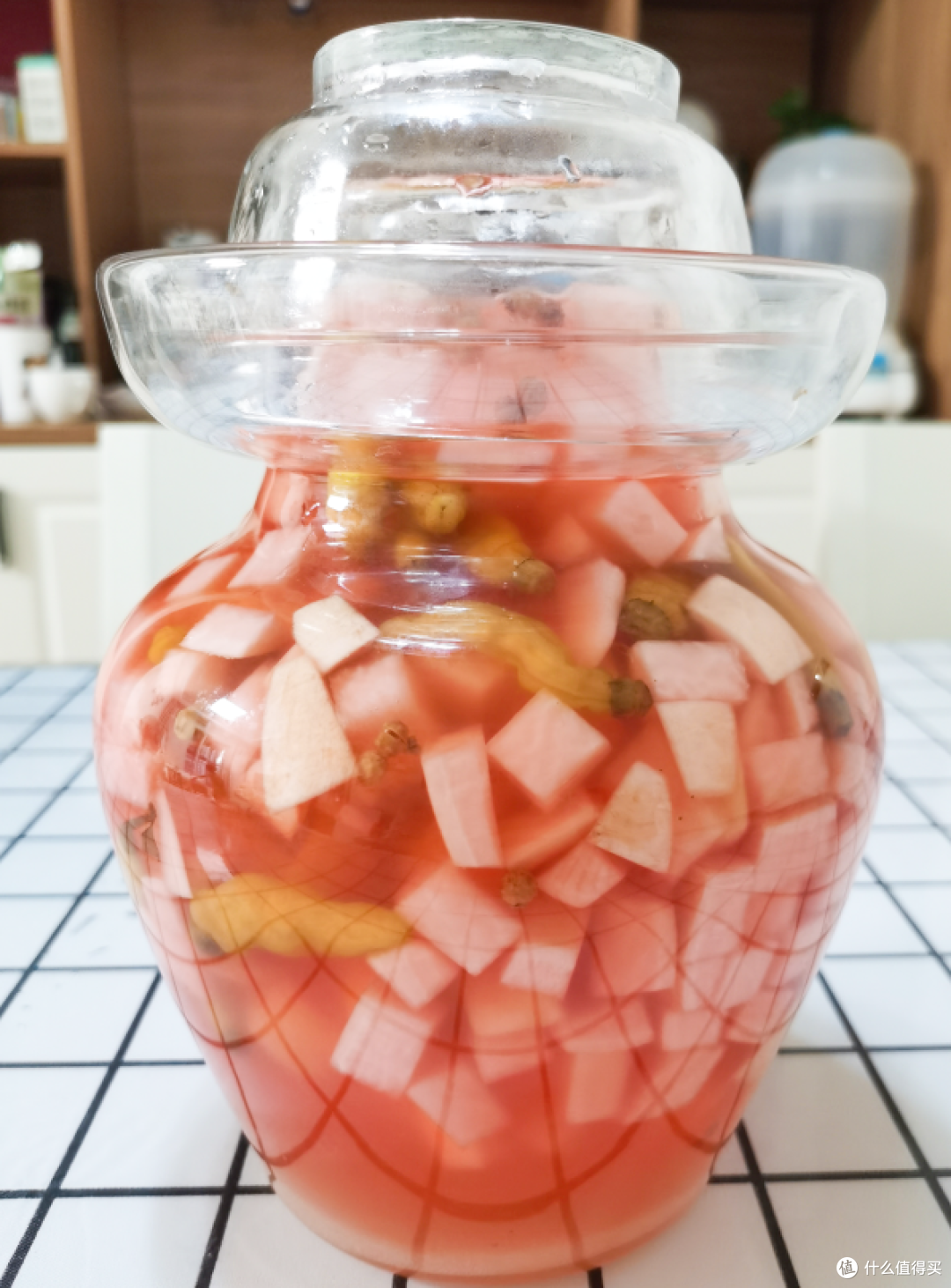 白皮萝卜和红皮萝卜有什么区别？用一道自制的爽口萝卜告诉你