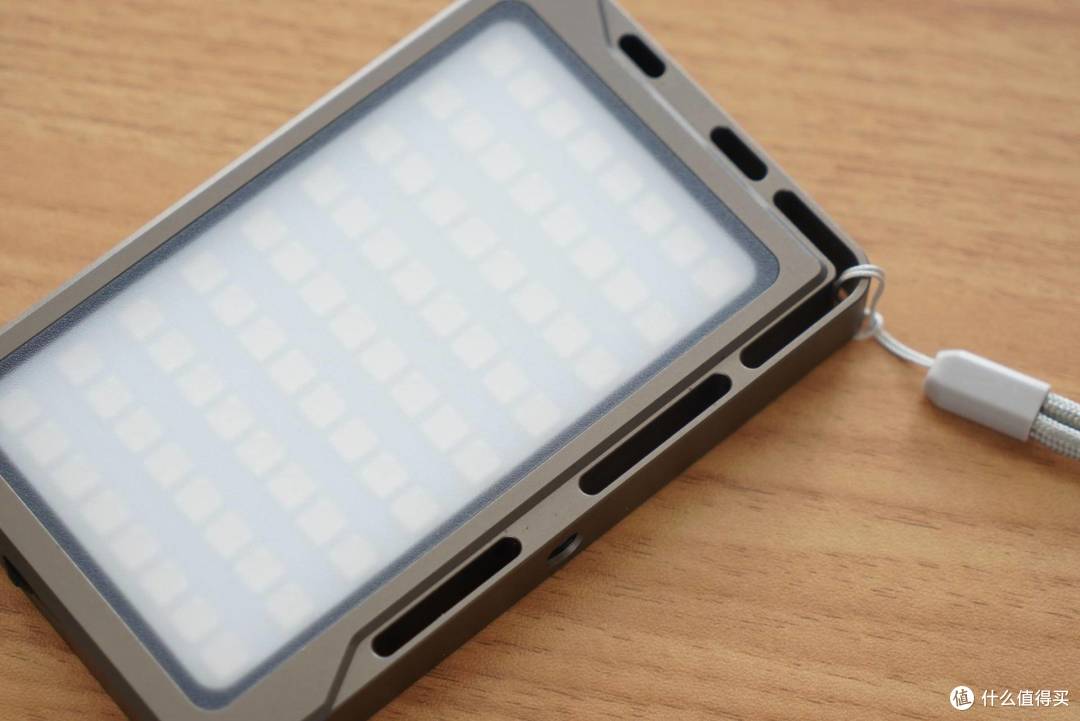 神说要有光，于是有了MAMEN慢门 LED-72R RGB补光灯