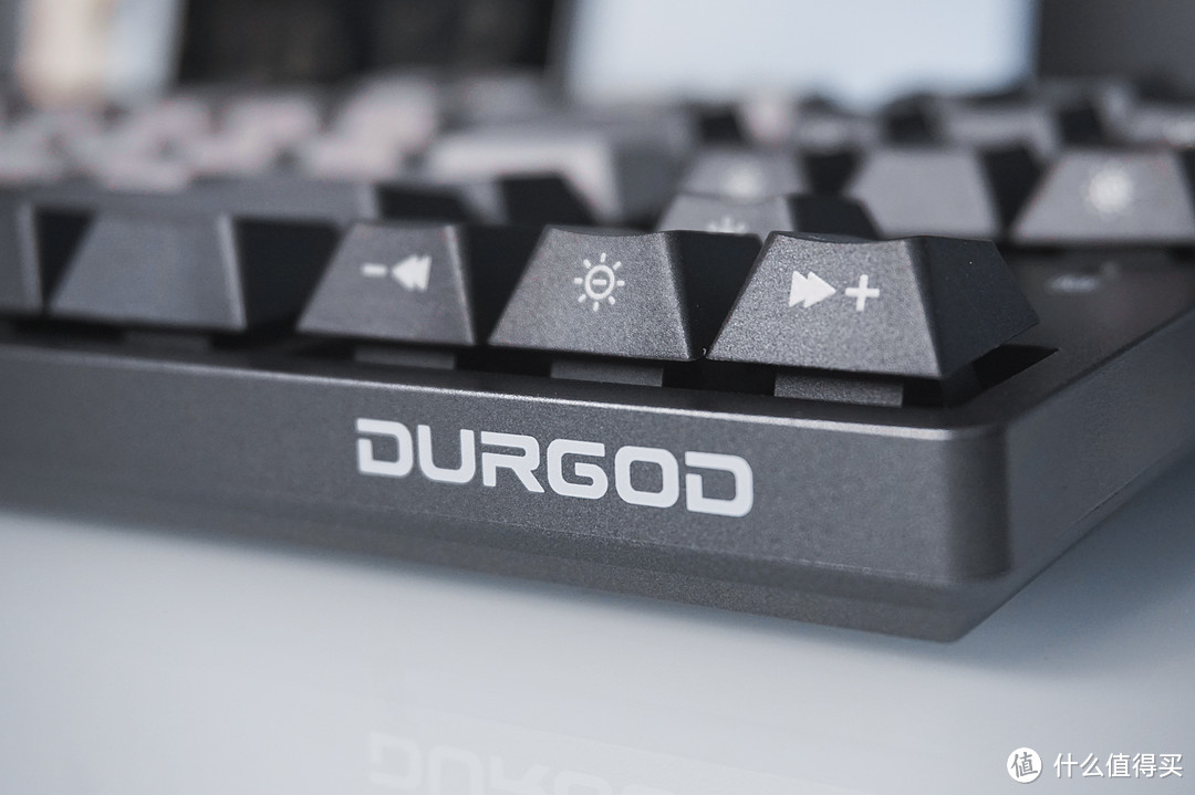 青轴！永远滴神！杜伽DURGOD K320 机械键盘 评测