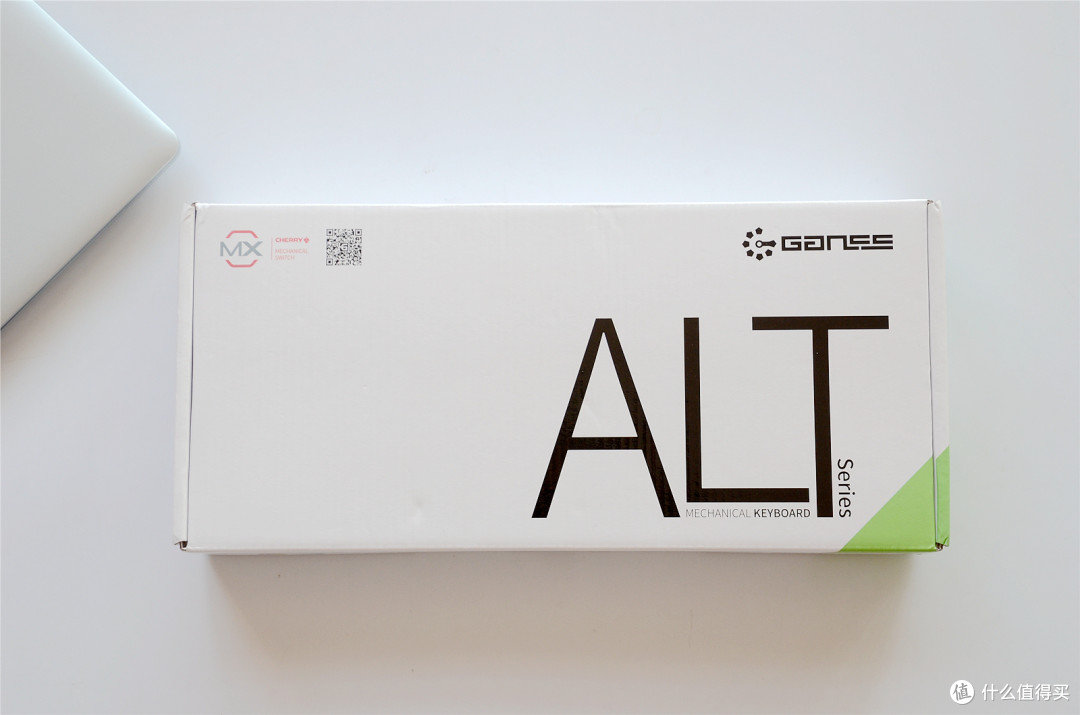 预算400元GANSS ALT83 机械键盘值不值?关键词:83键、双模、PBT热升华键帽