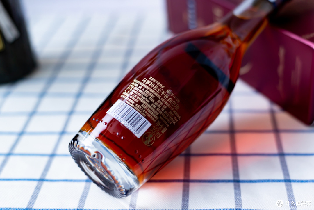 来自白兰地酒的回味悠长,马爹利名士VSOP+级干邑白兰地体验