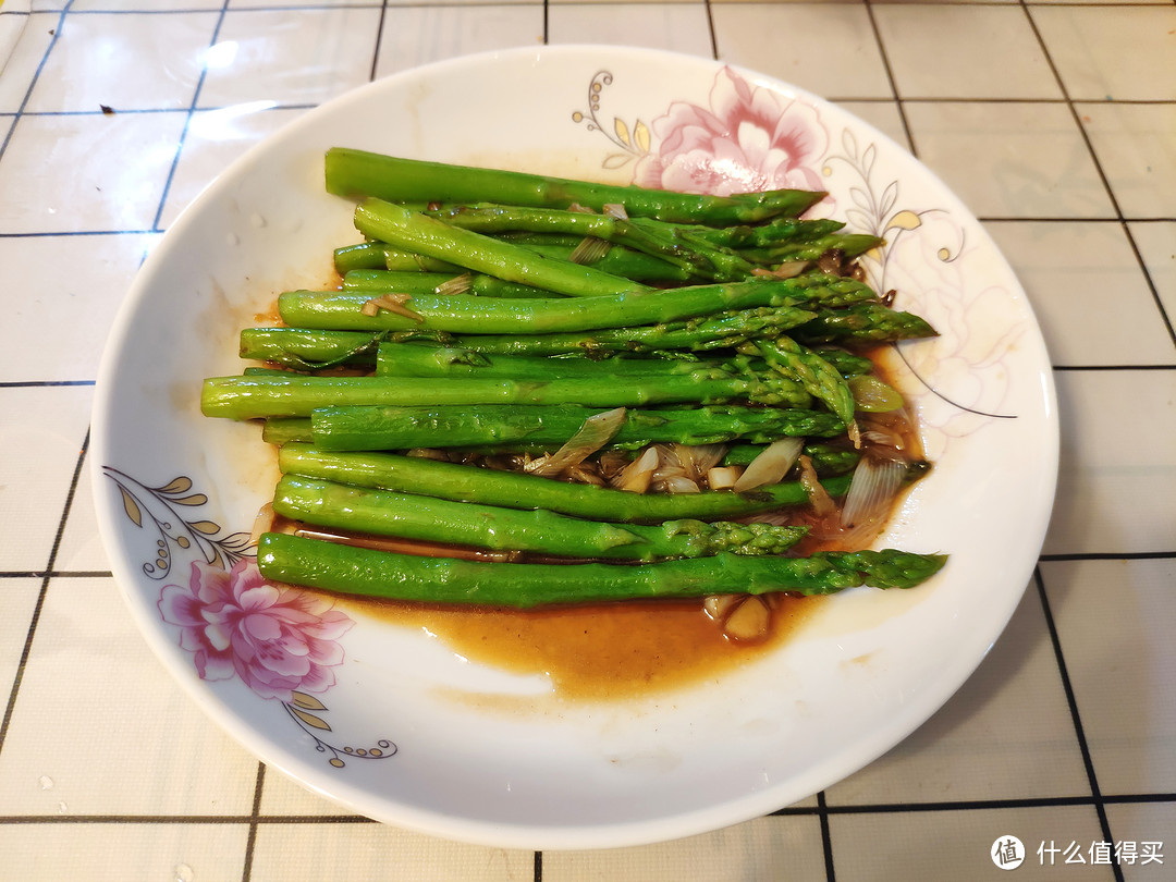 减肥期间老饿怎么办？如何只靠吃减肥？好吃不会胖的减肥食谱与即食鸡胸肉分享