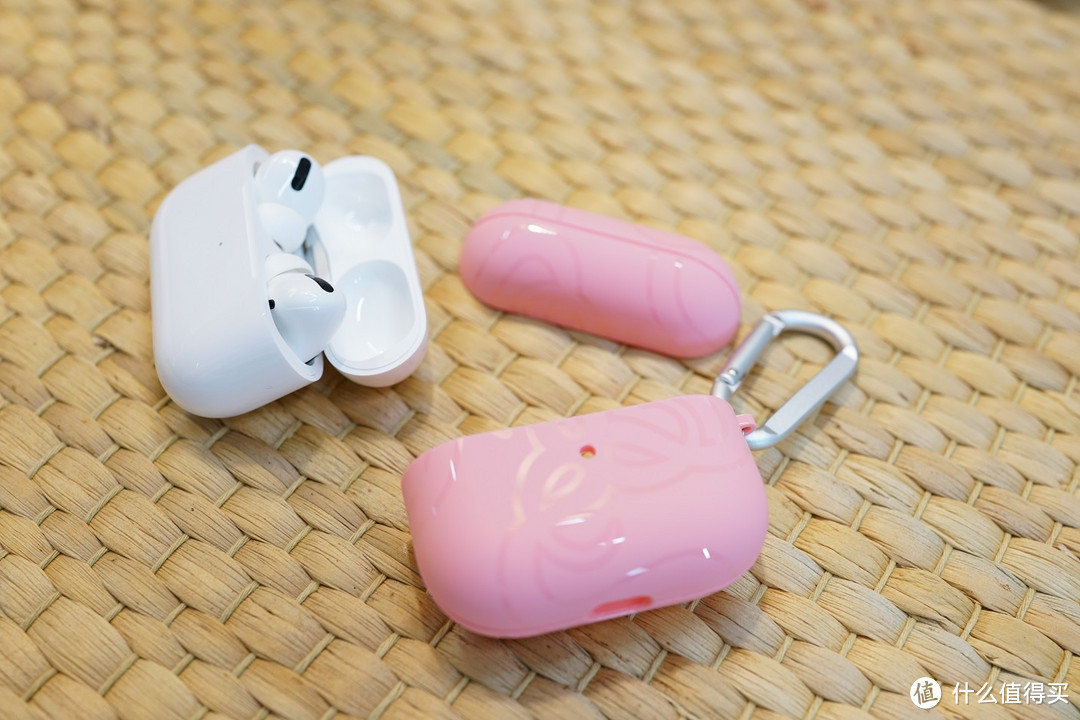 感受一下雷蛇AirPods Pro粉晶保护壳