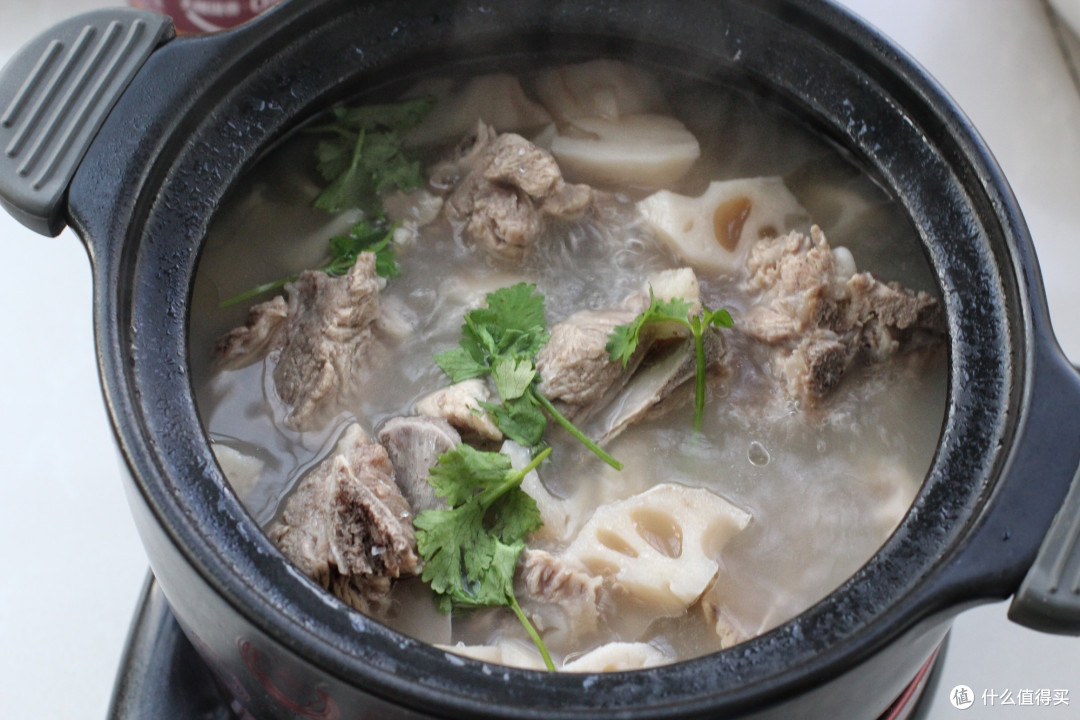 秋季還數(shù)這湯最養(yǎng)人，做法簡(jiǎn)單無(wú)需任何技巧，湯白肉爛鮮美無(wú)比！