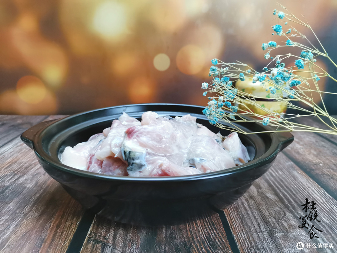 酸菜鱼这样做,酸爽美味,详细做法在家也能做,菜底都吃光