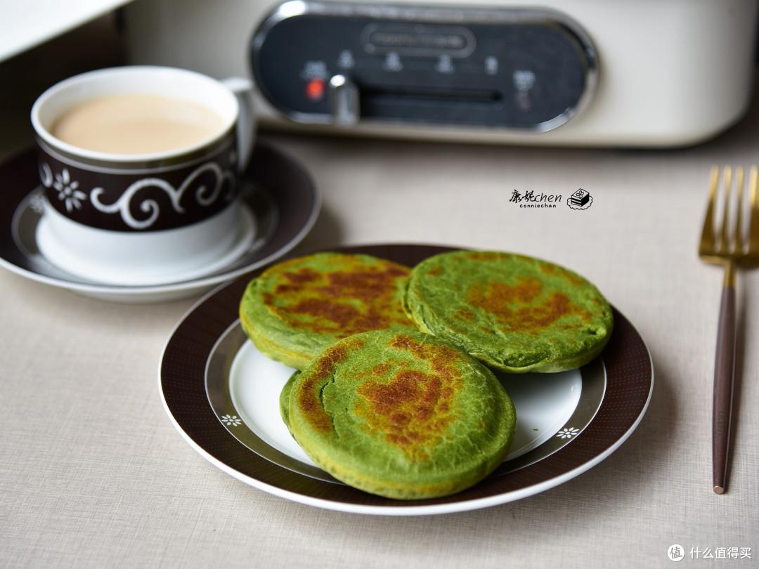 这菜叶扔了可惜，做成早餐饼，营养又好吃