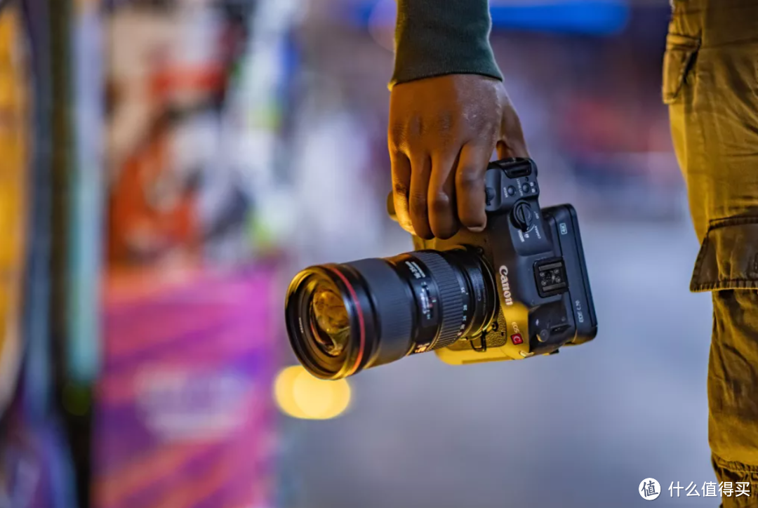 佳能EOS C70 第一台RF卡口S35摄影机 3万起步？！