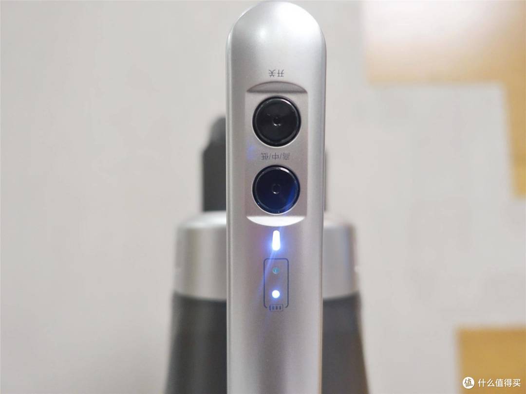 弯折设计是亮点,美的弯折吸尘器P7使用评测