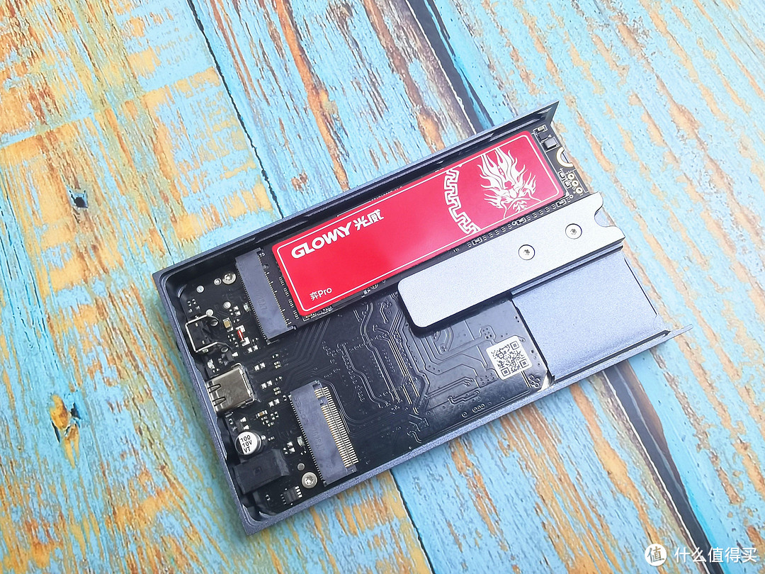 两块硬盘一起读写?奥睿科M.2 NVMe双盘位固态硬盘盒使用评测