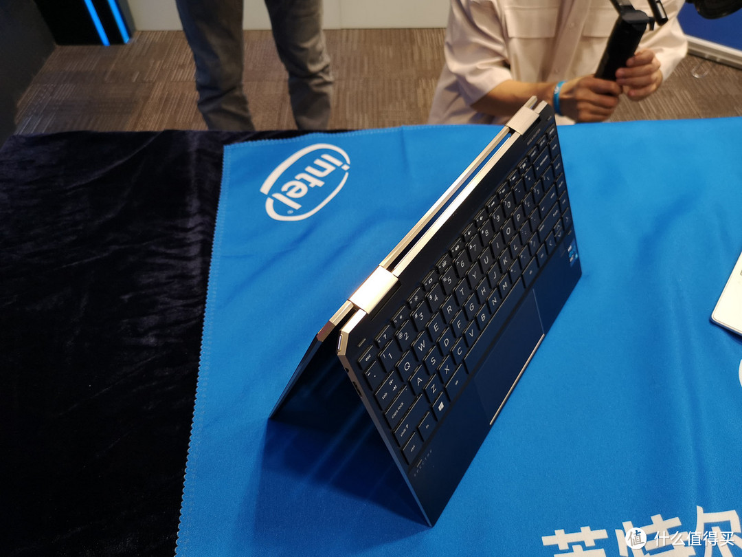 【茶茶】全面进入10nm时代？INTEL 11代酷睿笔记本速报