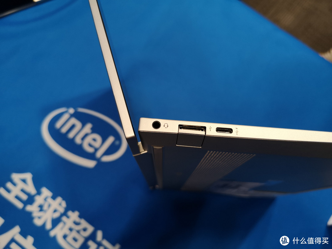 【茶茶】全面进入10nm时代？INTEL 11代酷睿笔记本速报