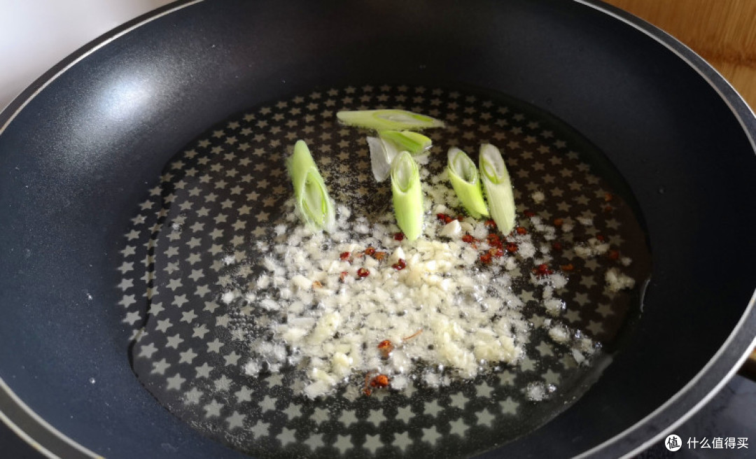 鸡肉不再炖着吃了,不蒸不炒,做法简单又好吃