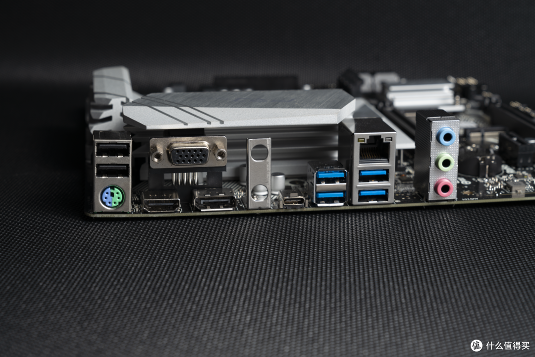 曾经的 i7，现在的 i3，Intel 第十代 i3 处理器横向评测