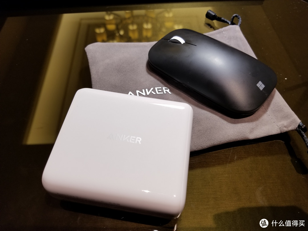 等待iphone12上市,为背包肩负--Anker超级快充二合一移动电源
