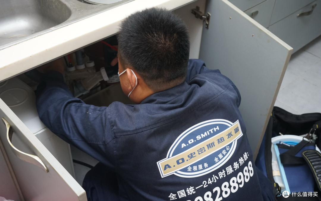 轻轻一按键,纯净热水来:佳尼特净热一体机CAR400-FA1入手体验