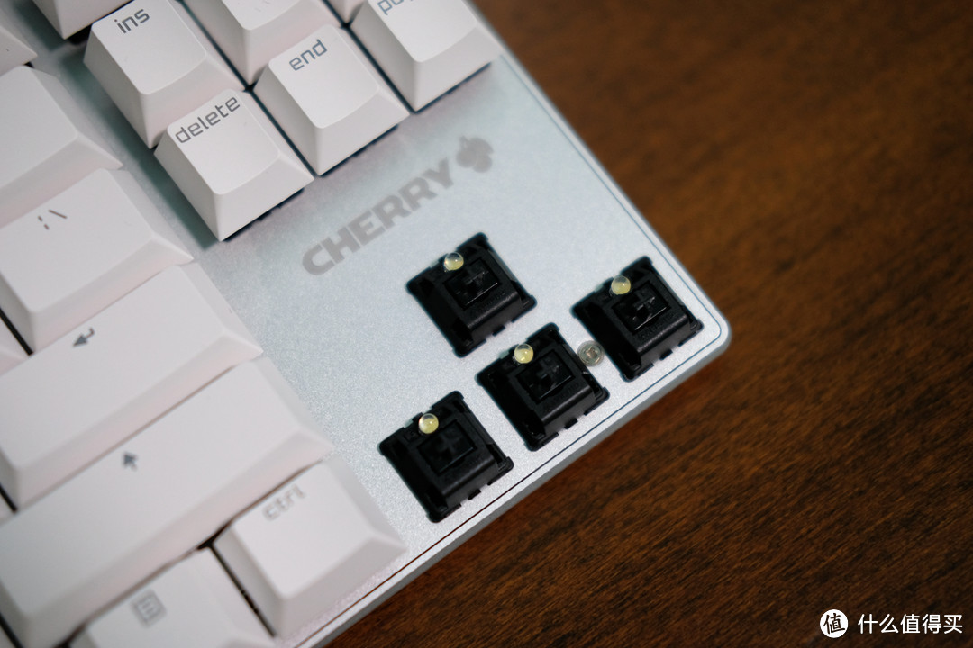 不到800元的CHERRY樱桃 MX8.0机械键盘 上手体验