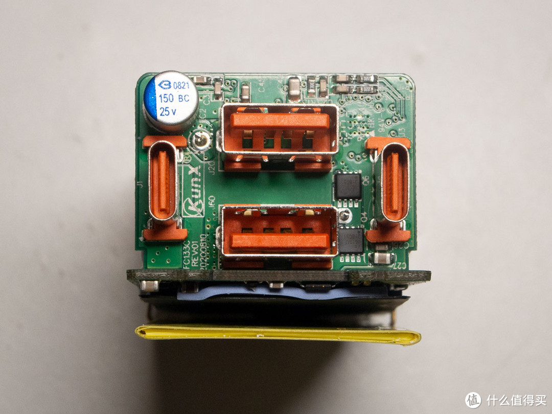 国产平替四口发力!飞频 Amadapter 65W 2A2C 四口充电器AMD100C 拆解分析