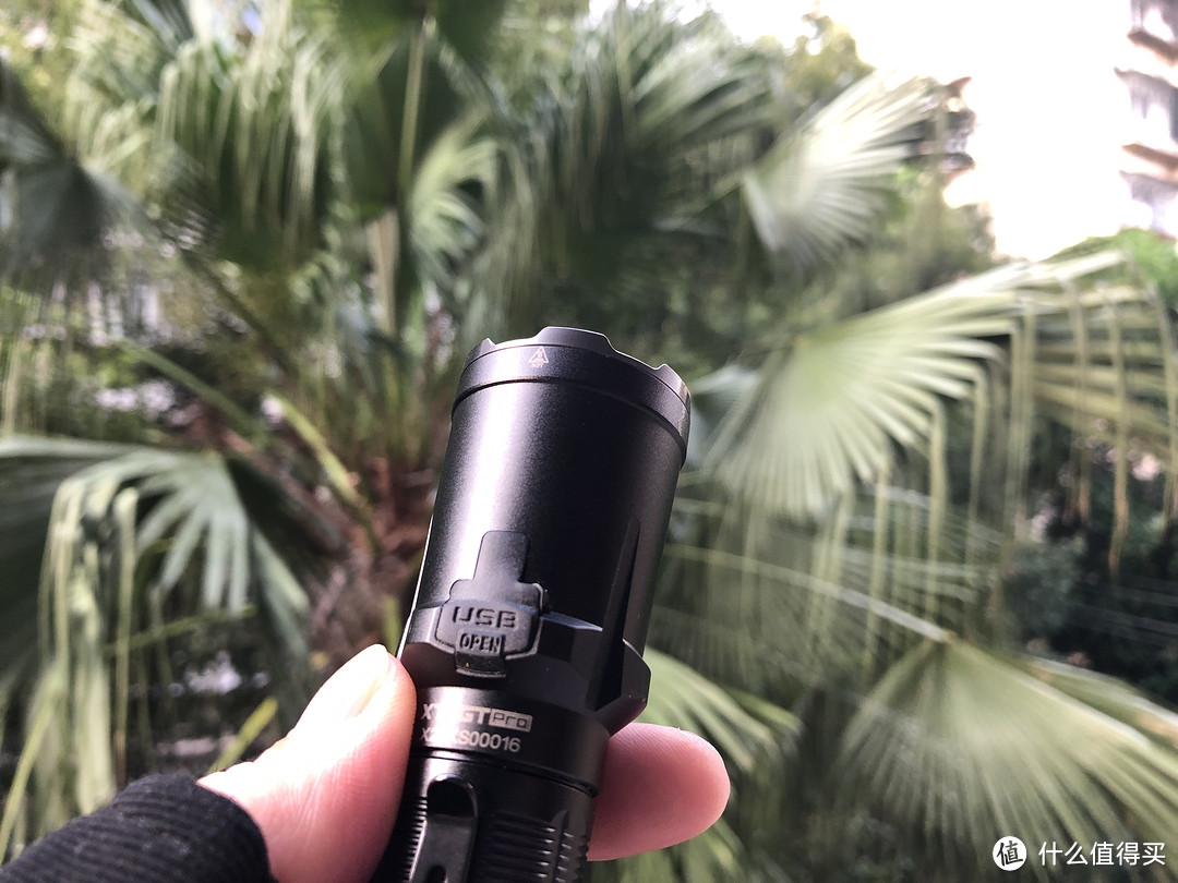 口袋里的秘密武器——凯瑞兹XT11GT Pro战术强光手电体验测评