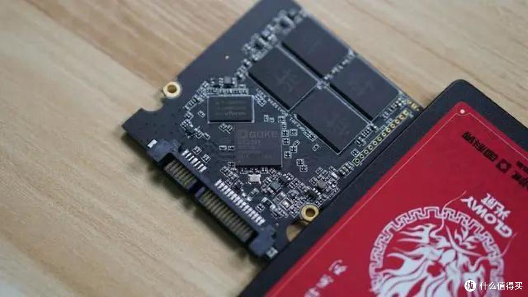 喜迎祖国71周年华诞，致钛PC005 Active国产固态硬盘开箱简测
