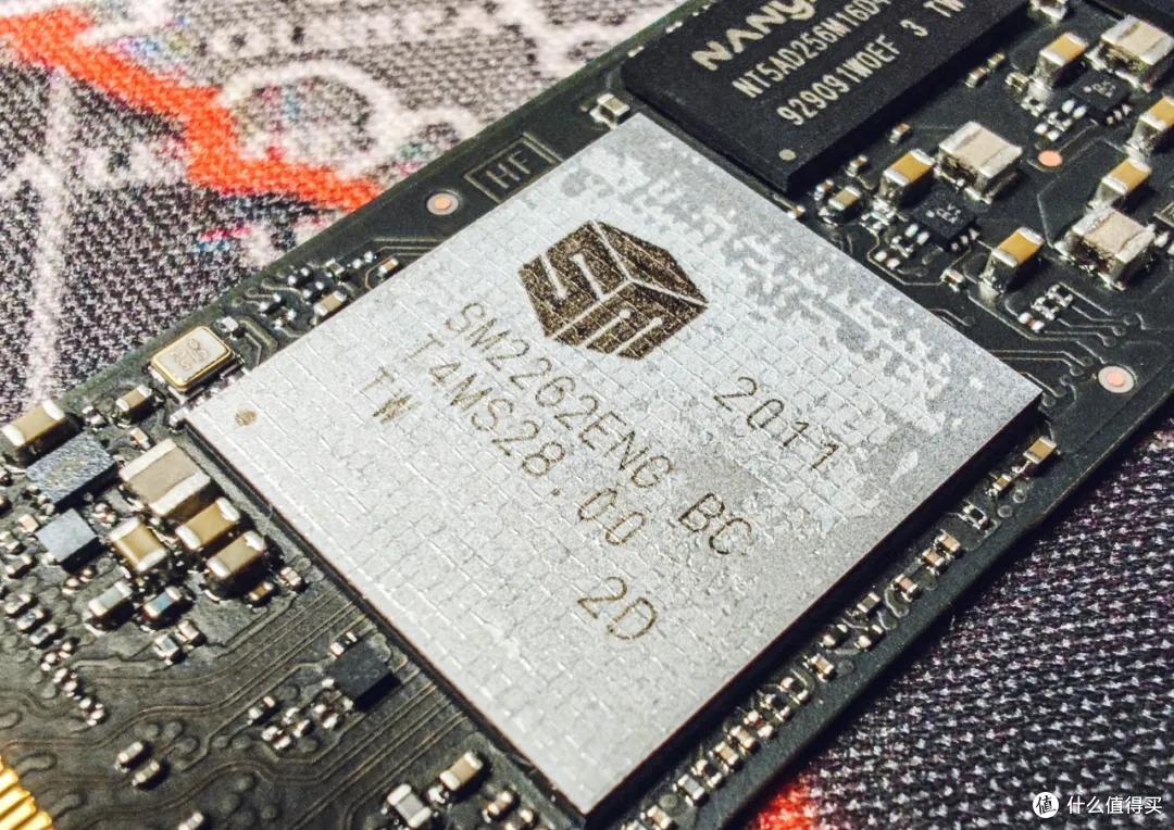 喜迎祖国71周年华诞，致钛PC005 Active国产固态硬盘开箱简测