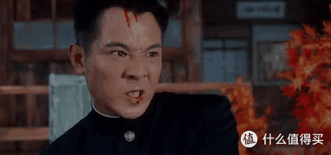 李连杰最被忽视的电影:独挑大梁老外靠边,还被自己的绝招KO