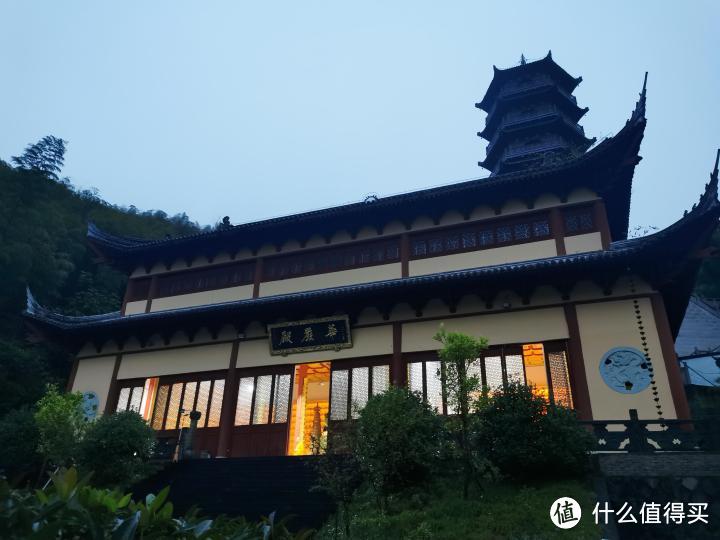 离上海3小时车程，在杭州的这座深山禅院中，体验了一次静心之旅