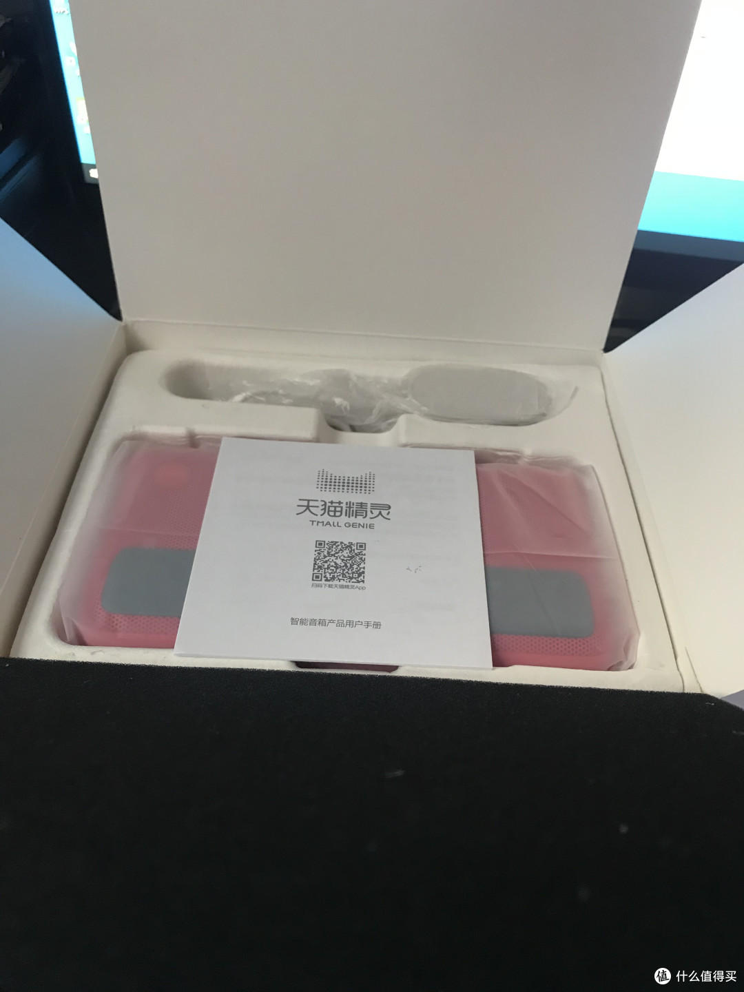 功能集成的天猫精灵——喜欢这一身中国红