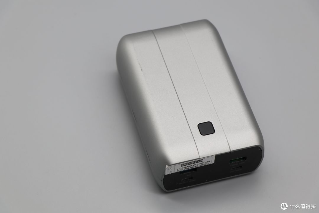 可能是目前最便宜的100W输出充电宝，DockCase TANK充电宝使用体验