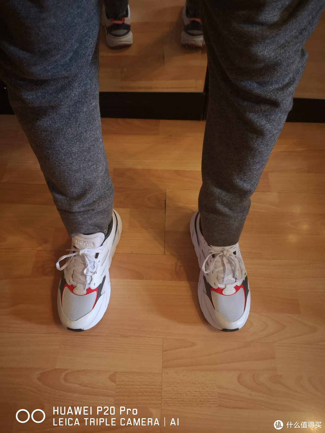 黑洞穿搭第三发:Hoka One One OPENING CEREMONY Clifton跑鞋