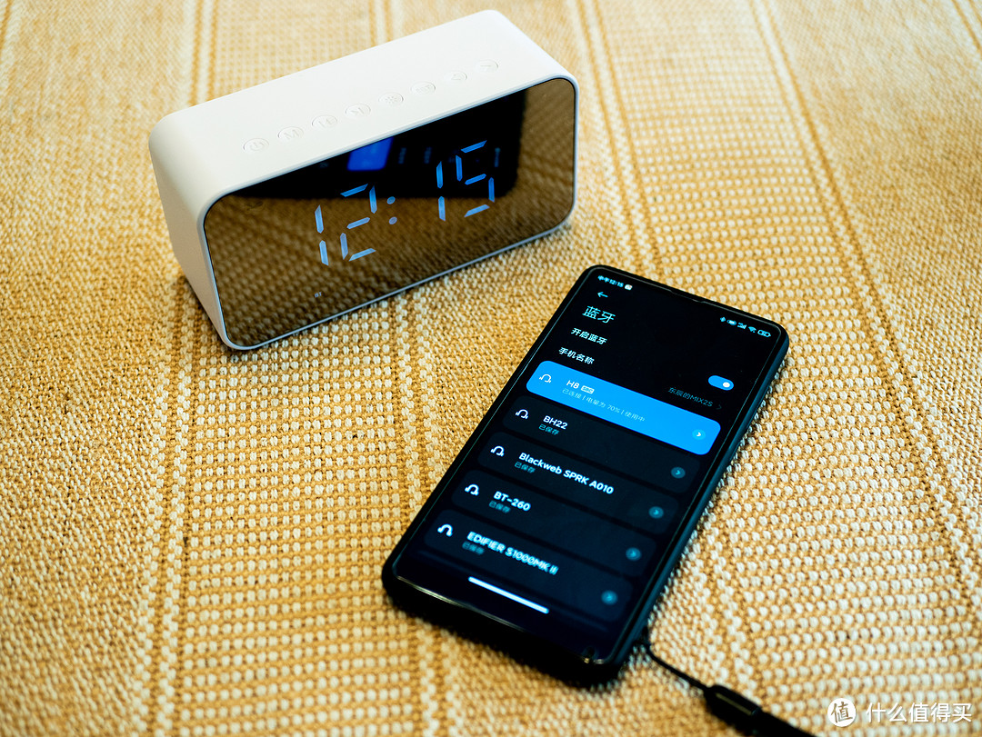 国产19块9蓝牙LCD时钟屏无线音箱，双闹钟三模播放实测简评