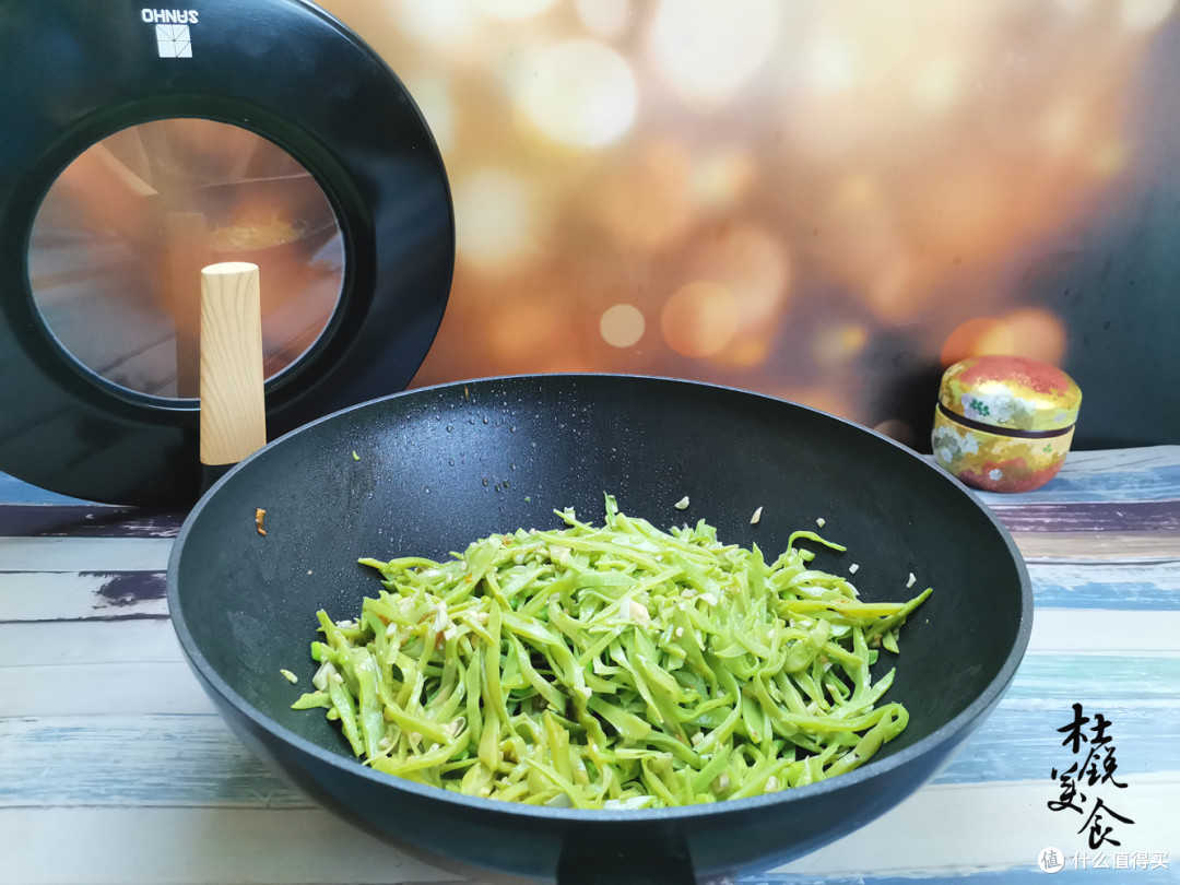 最近迷上了素菜,扁豆这样炒,每天吃2次雷打不动,特鲜美