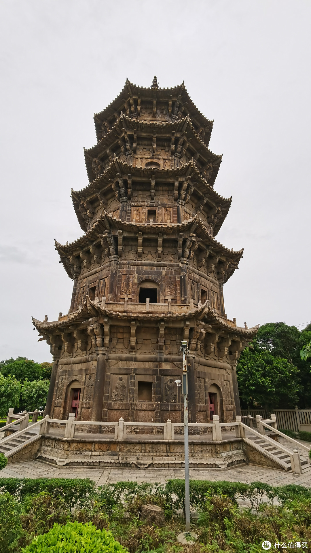 此寺又刷新我对福建的认知，这里的寺规模大，树木参天，环境很好。