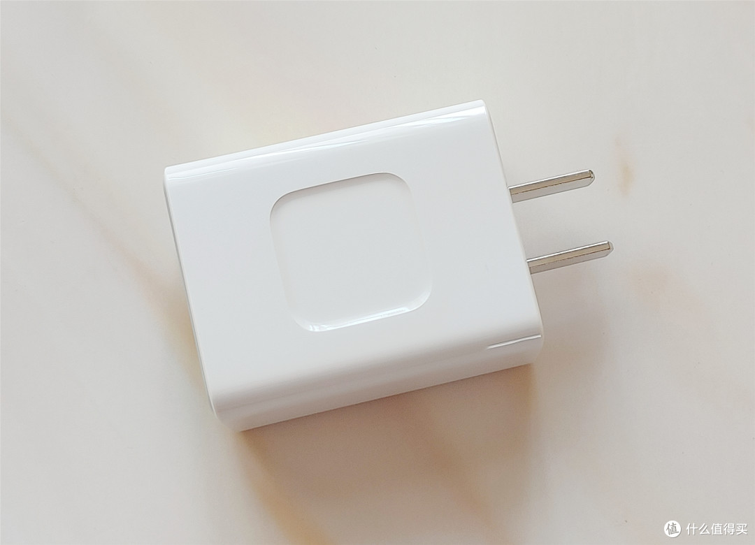 换5G新手机,感受一下首款屏下摄像头的全面屏手机:中兴天机AXON 20 开箱和体验