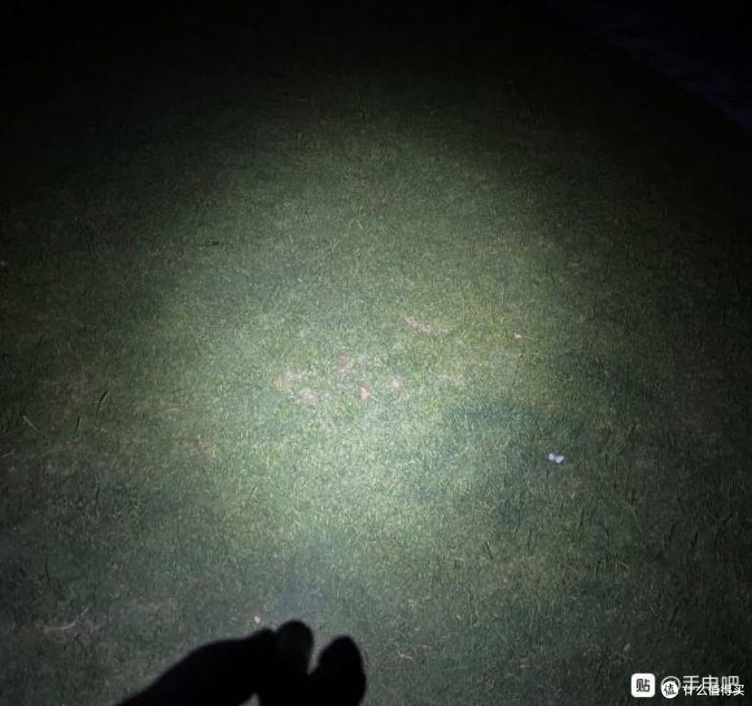 “粉色丝带”义卖款 OLIGHT 傲雷 i1R 2 EOS粉