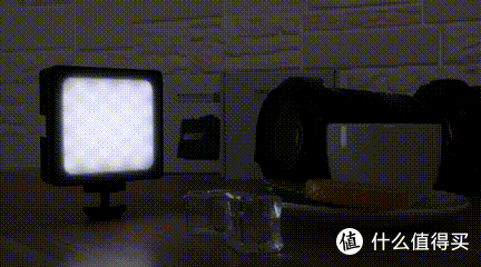 掌上摄影灯的炫彩体验!布朗尼LED摄影灯试用简评