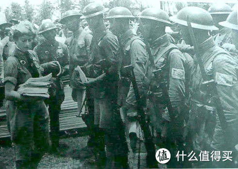 抗日战争中，桂系、远征军等部分中国部队也装备了Mk. II钢盔，国人时称“汤米(Tommy)”钢盔