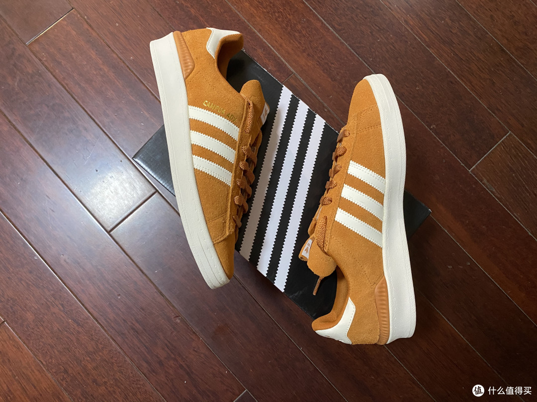 搭载Bounce中底的adidas三叶草campus adv板鞋