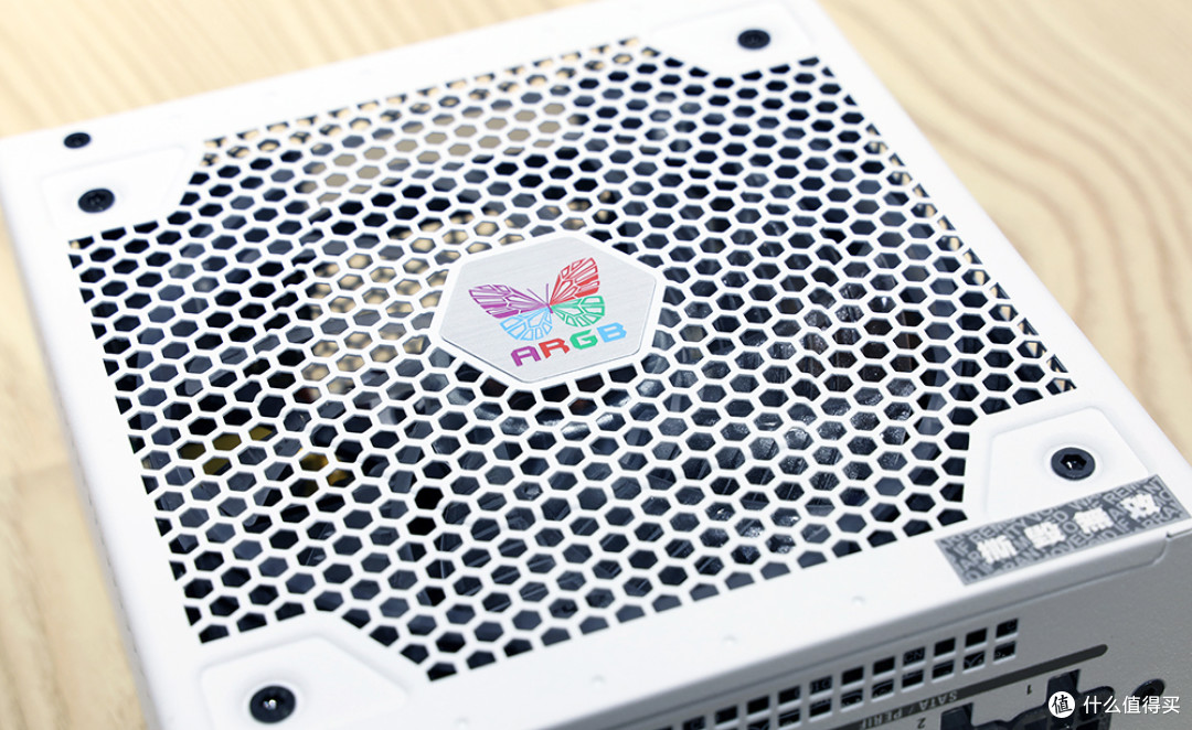 振华LEADEX ARGB 850W 电源 外观③