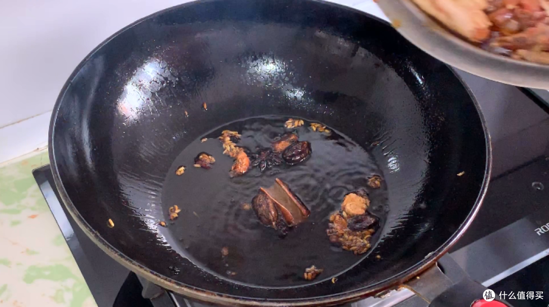 秋天多炖鸡肉吃,学会这个秘制做法,上桌抢着吃