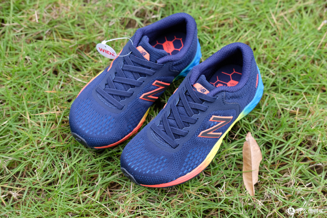 New Balance 轻薄透气儿童运动鞋YAARI 入手体验