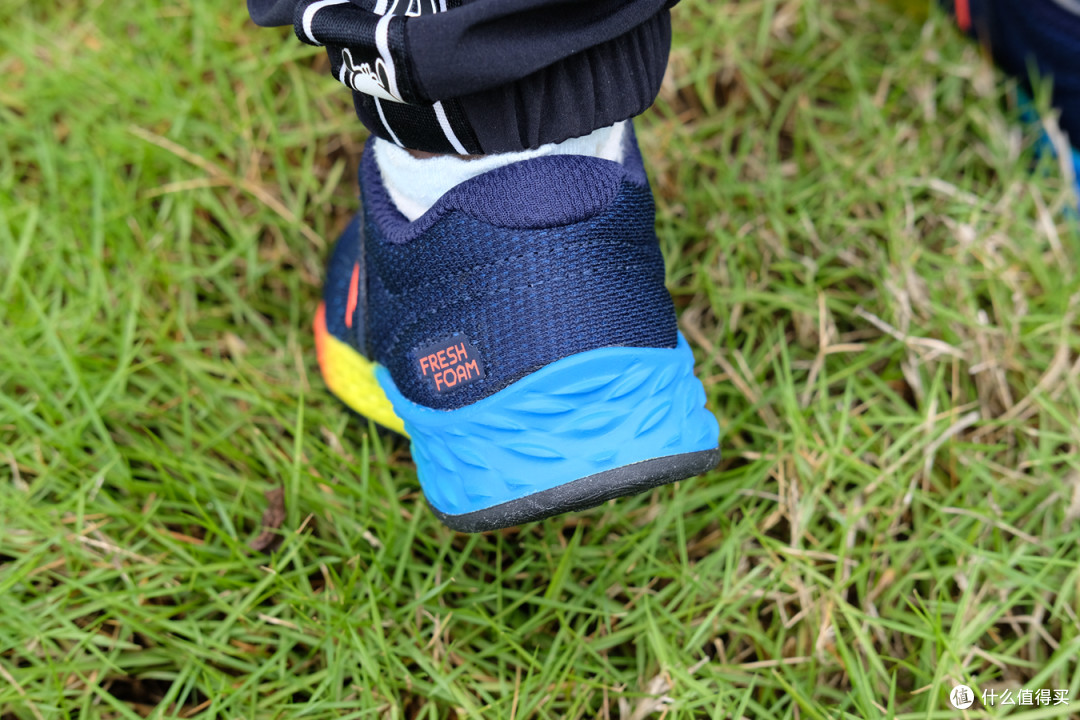 New Balance 轻薄透气儿童运动鞋YAARI 入手体验