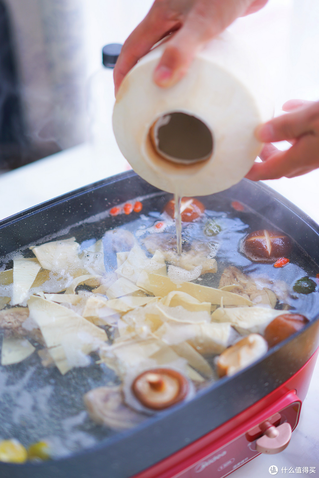 冬天吃火锅，全靠这口全能料理锅！美的 星球系列多功能料理锅