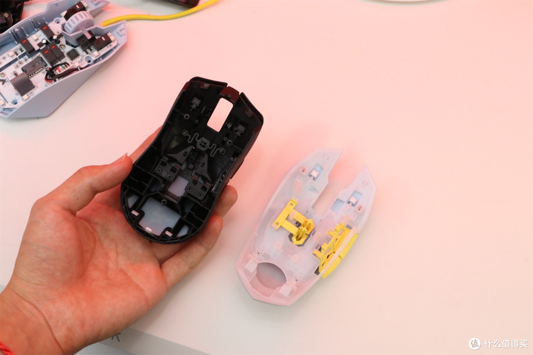 入门售价的轻量化鼠标的终极对比，毒蝰mini VS 达尔优EM910
