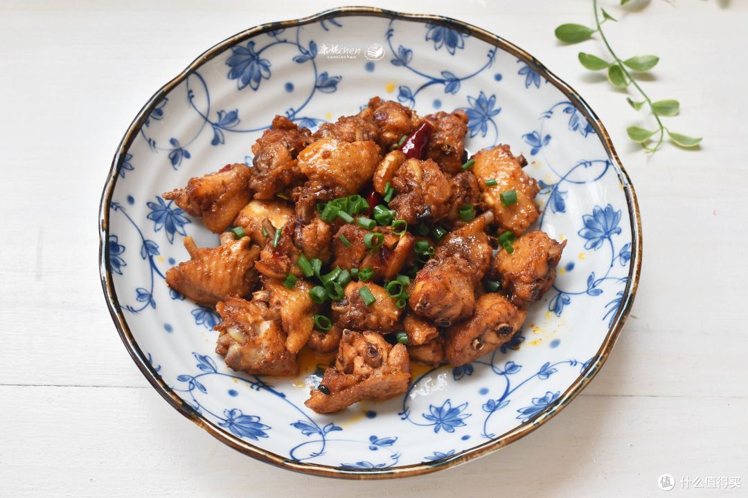 这样做鸡肉麻辣鲜香,俘虏味蕾,做法简单真的好吃